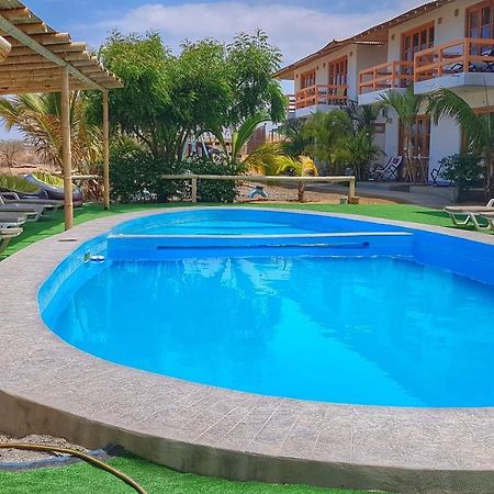 El Gran Velero Hotell Los Órganos Exteriör bild